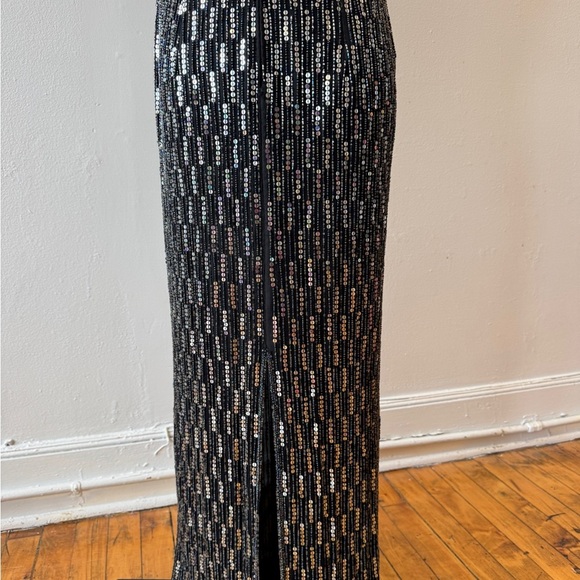 Laurence Kazar Black and Silver Sequin Dress - Picture 5 of 9
